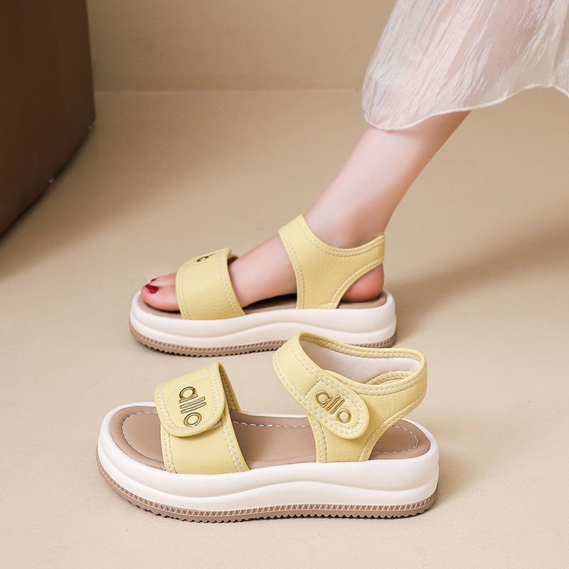 2026 nuevo estilo coreano de verano universal muffin con suela gruesa antideslizante casual de playa suave zapatos deportivos de arena