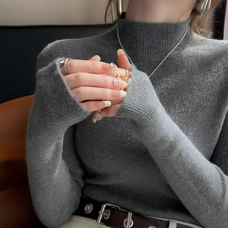Half-High Collar Chanel-Style Knitted Base Sweater for Women, Autumn and Winter Design, Elegant Sweater with a Mid-Neck Top Half-High Collar Chanel-Style Knitted Base Sweater for Women, Autumn and Winter Design, Elegant Sweater with a Mid-Neck Top