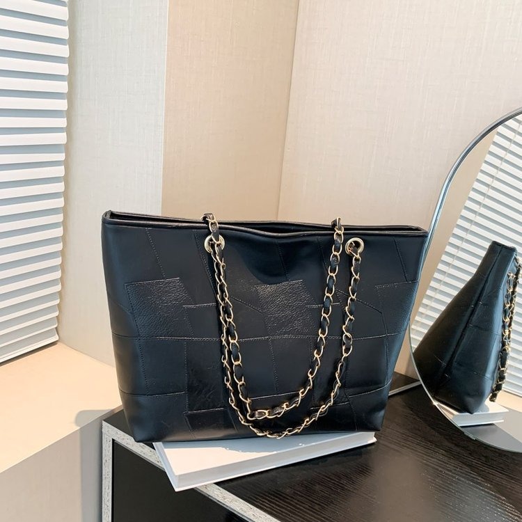 Nieuwe gepersonaliseerde handtas voor vrouwen, grote capaciteit enkele schoudertas, modieuze en eenvoudige ketting onder de oksel_voghion.com