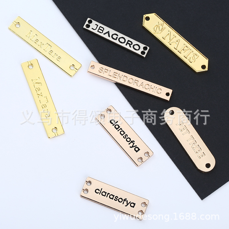 少量金属标牌锌合金缝线商标牌新品五金点漆logo不锈钢箱包包铭牌