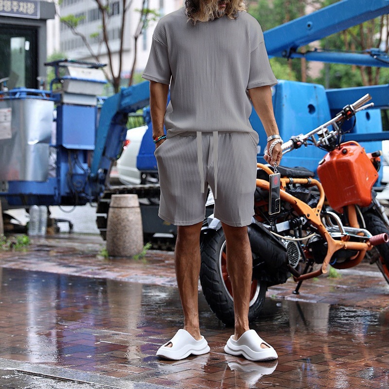 Men's Summer Vertical Stripe Lounge Set, Breathable Short Sleeve Shirt And Shorts Outfit For Vacation & Casual Wear_viptrois.com