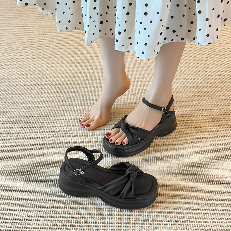 Женские летние босоножки на толстой подошве в стиле феи, новинка 2025 года, с бантом, на толстом каблуке, на одной лямке, модные пляжные туфли