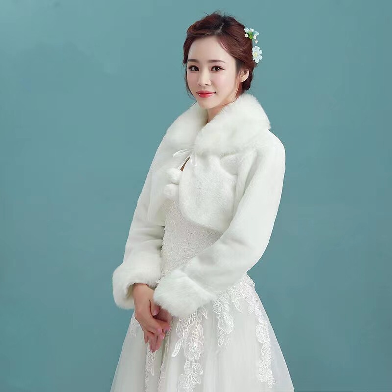Autumn and Winter Bride Wedding Dress Long Sleeve Wool Shawl Wedding Dress Thickened Warm Faux Fur Women's Short Coat White Autumn and Winter Bride Wedding Dress Long Sleeve Wool Shawl Wedding Dress Thickened Warm Faux Fur Women's Short Coat White