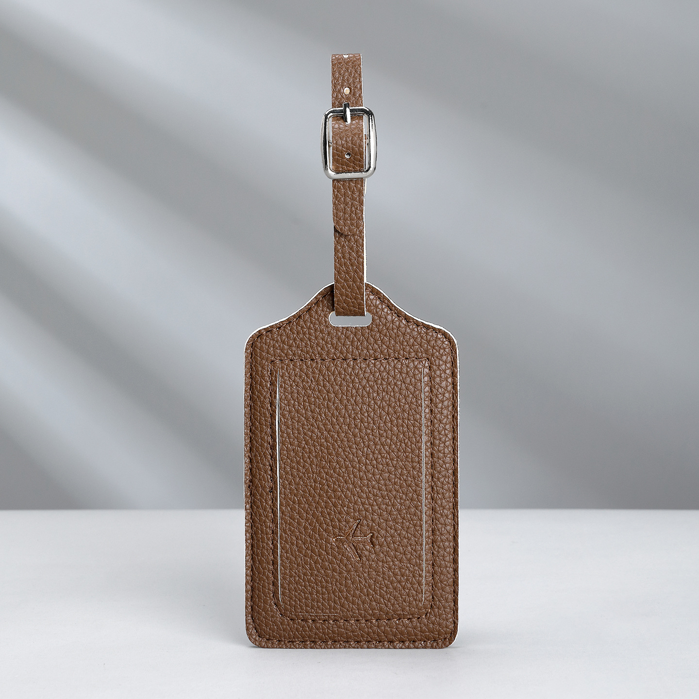 Nueva moda personalidad pasaporte bolsas de boletos de avión pu cubierta de pasaporte de cuero correa de viaje pasaporte cubierta de equipaje