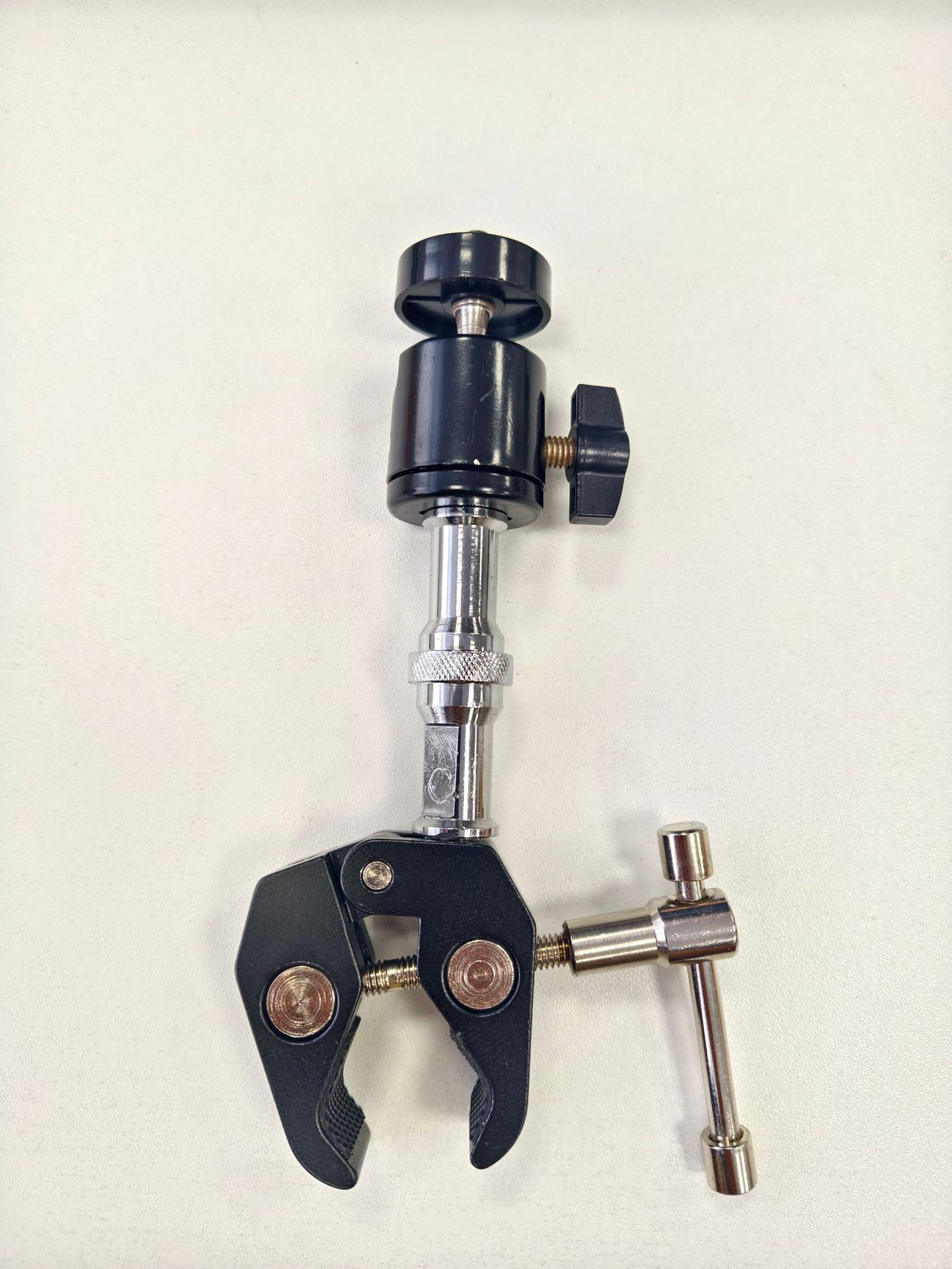 越境専用双頭強力カニ爪クランプ屋外手ぶれ補正オートバイ固定ブラケットスポーツカメラライディングブラケット