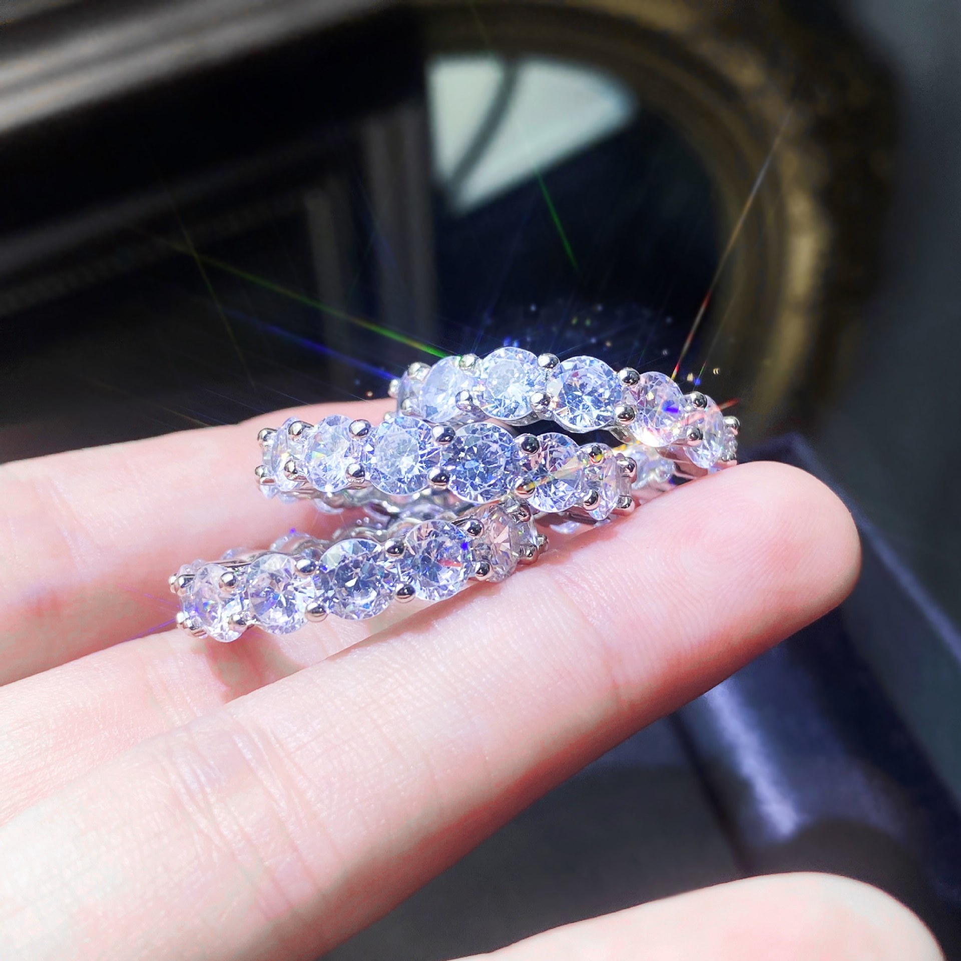 Live broadcast new popular round full diamond single row ring European and American luxury carat diamond engagement ring female wholesale