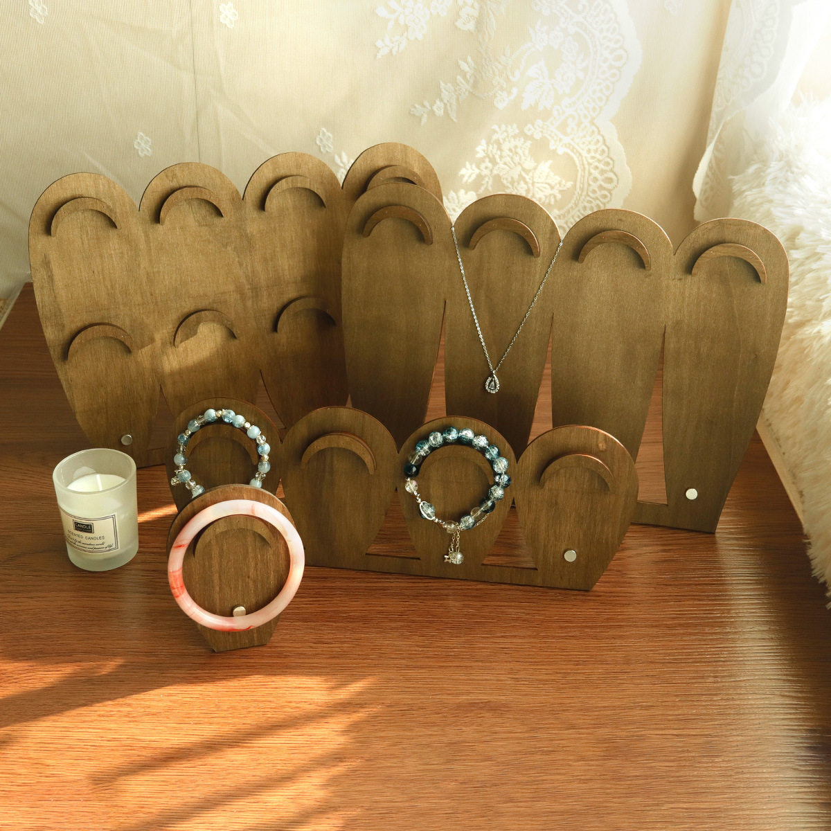 ʵľ����չʾ�ܸ��ŷ���Ʒ���мܶ��������鱦������Ӱ���������