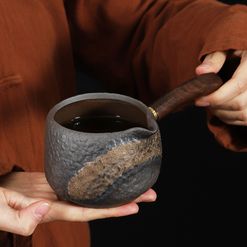 Black sandalwood side handle fair cup handmade retro coarse pottery fair cup tea sea gilt iron glaze tea divider male cup even cup