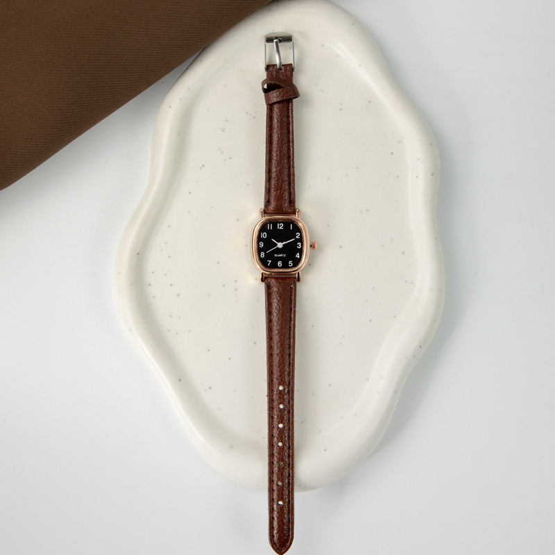 Cross-border Square Watches Manufacturer Simple Personality Retro Student Ladies Quartz Leather Strap Women's Watches Women's Wholesale