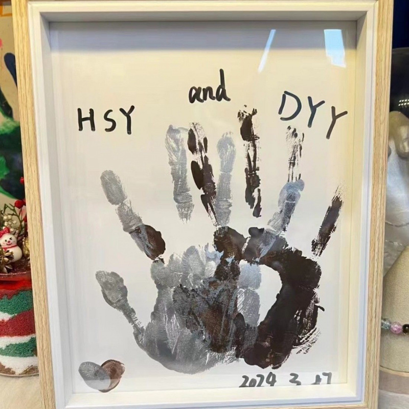 Handprint Painting DIY Couple Handmade Photo Frame Gift from Best Friend to Boyfriend Girlfriend Chinese Valentine's Day Gg