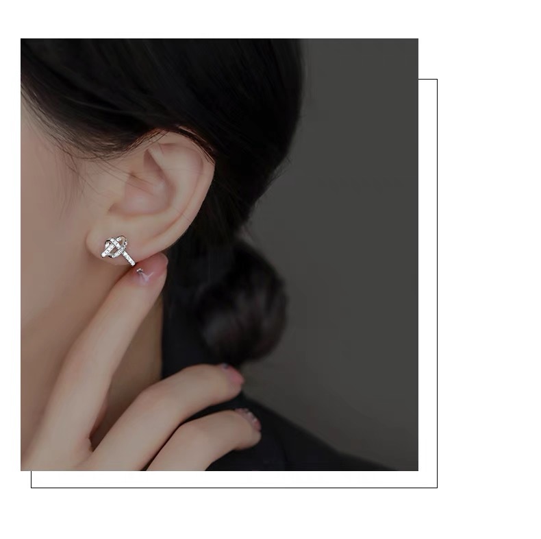 6g Weight Zircon Inlay Material Ear Studs Classification 1 Pair Quantity Daily, Street Occasion 925 Sterling Silver Material Heart Shape, Knot Pattern Women's Gender Plating, Inlay Design Simple Style, Shiny Style 1 Pair 925 Sterling Silver Zircon Heart Shape Knot Ear Studs 6