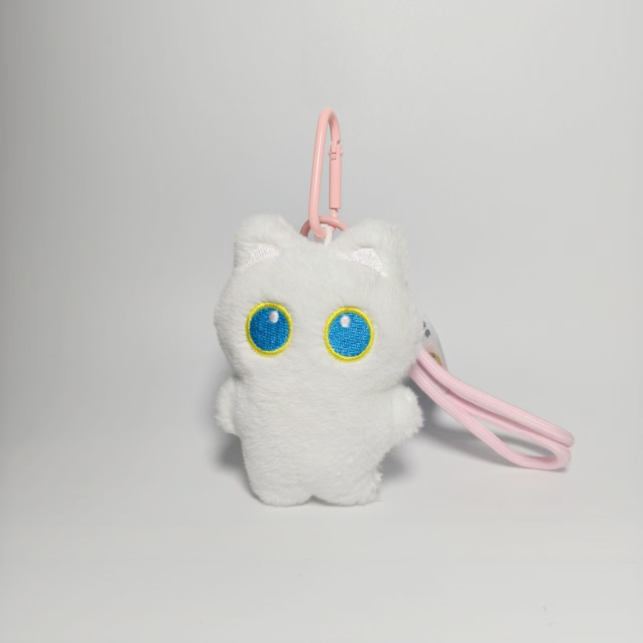 Caballeros pequeños gatos negros y blancos de alto valor de peluche muñecas originales colgantes de bolsas escolares para novios parejas transfronterizas