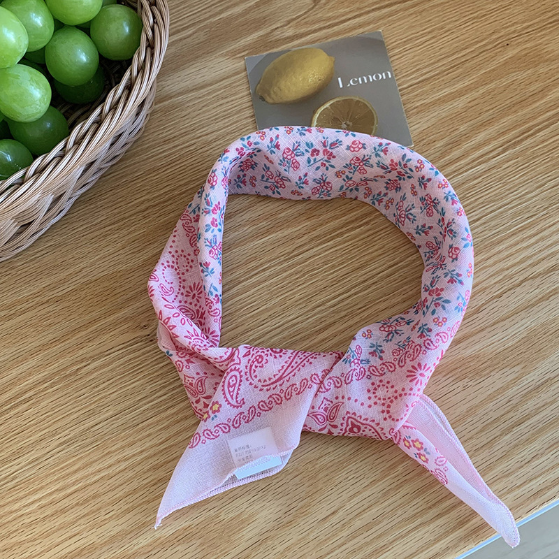 60 pequeñas bufandas cuadradas flores de anacard de verano versátiles seda de decoración de pañuelo impresa bufandas de seda envoltura pañuelo correa de pelo