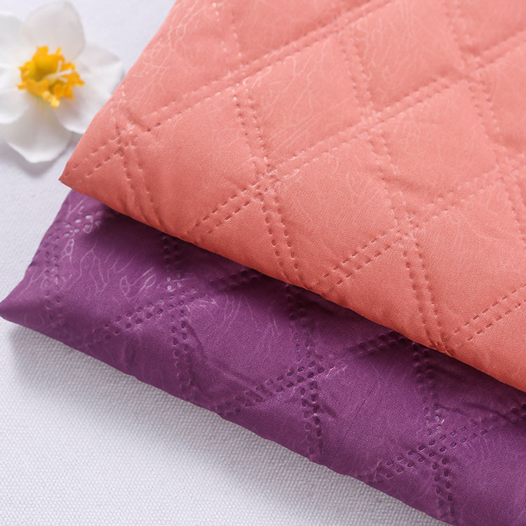厂家现货 210T春亚纺绗缝超声波压棉全涤里布 棉服呢大衣沙发靠枕
