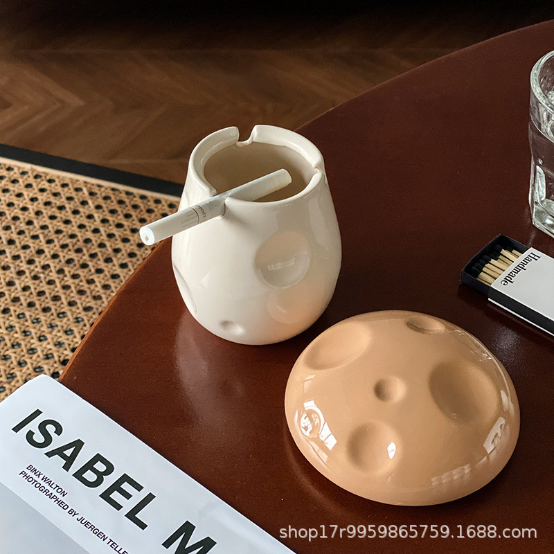 세라믹 재떨이 창조적 인 성격 유행 가정용 버섯 보관 장식품 뚜껑 안티 플라이 애쉬 커피 레스토랑과 담배 접시