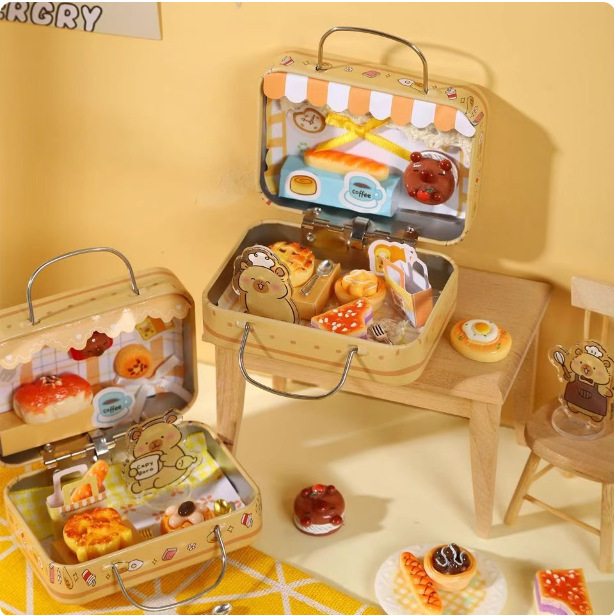 Qingyifang Kapibala Baking House DIY Miniature Food Toy Box Kidsren's Exquisite Small Ornaments Tinplate Storage Box