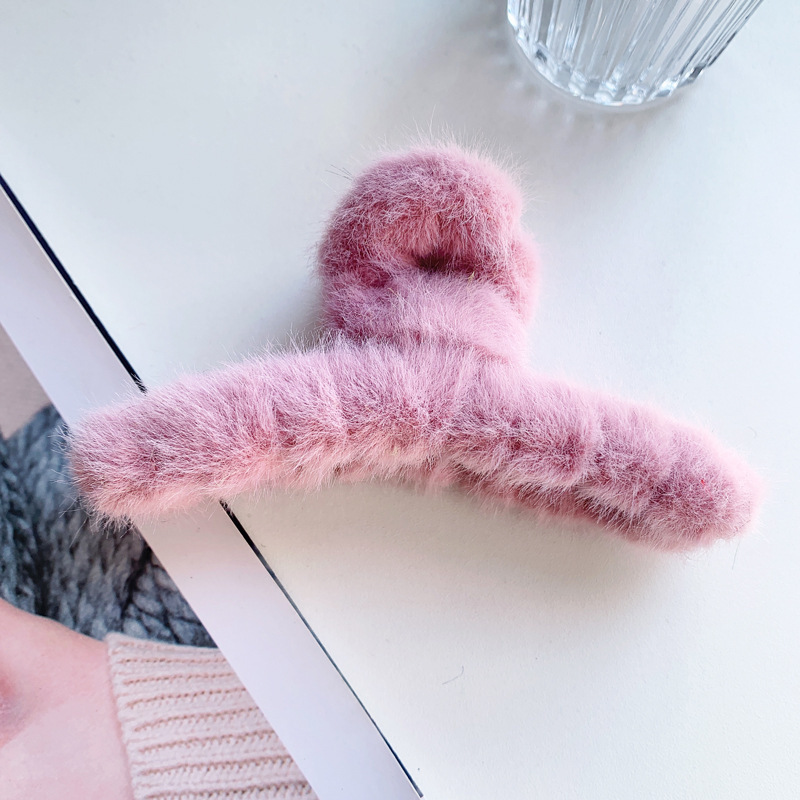 Corea del Sur nuevo Dongdaemun conejo de piel grande clip de pelo de felpa clip de pelo de la espalda de la cabeza horquilla de tiburón clip de horquilla femenina