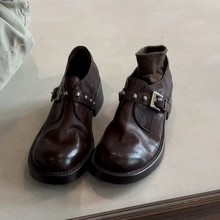 英伦风圆头铆钉粗跟小皮鞋女2025冬季新款时尚百搭棕色小个子单鞋