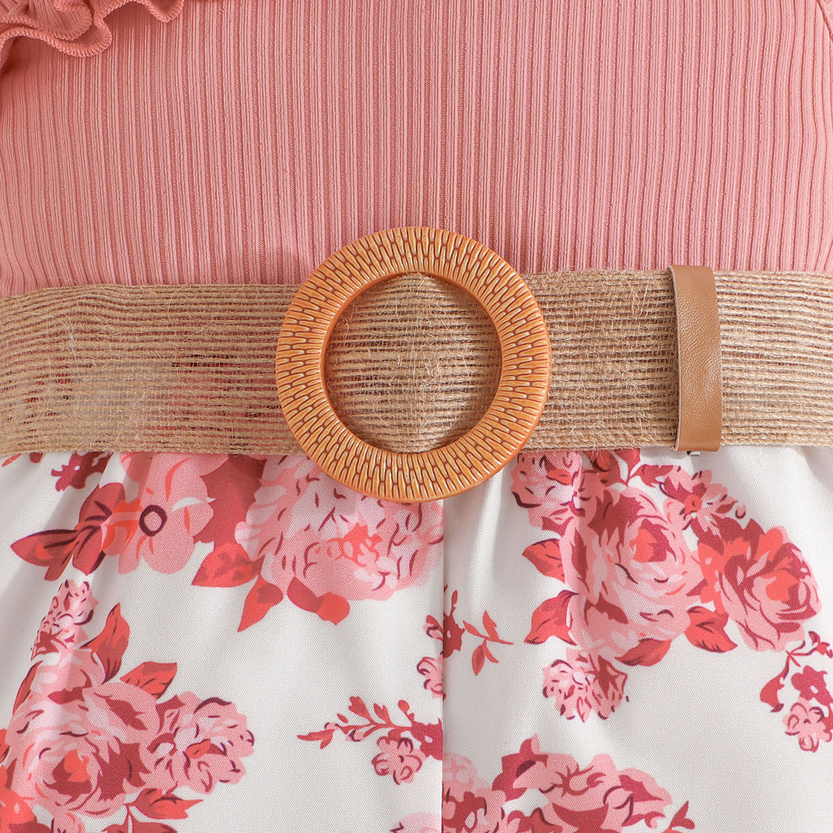 2024 transfronterizo nuevo verano sin mangas correa de encaje escote costura flor imprimir mono en stock al por mayor