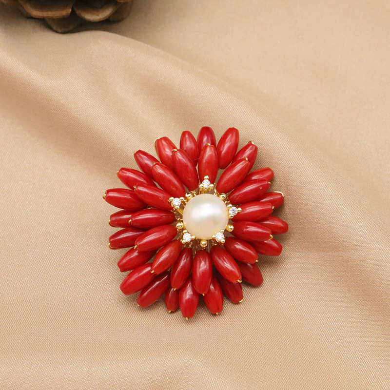 Broche vintage de perlas naturales de agua dulce con diseño de girasol, flor de bambú marino, estilo Chanel, hecho a mano, para Navidad.