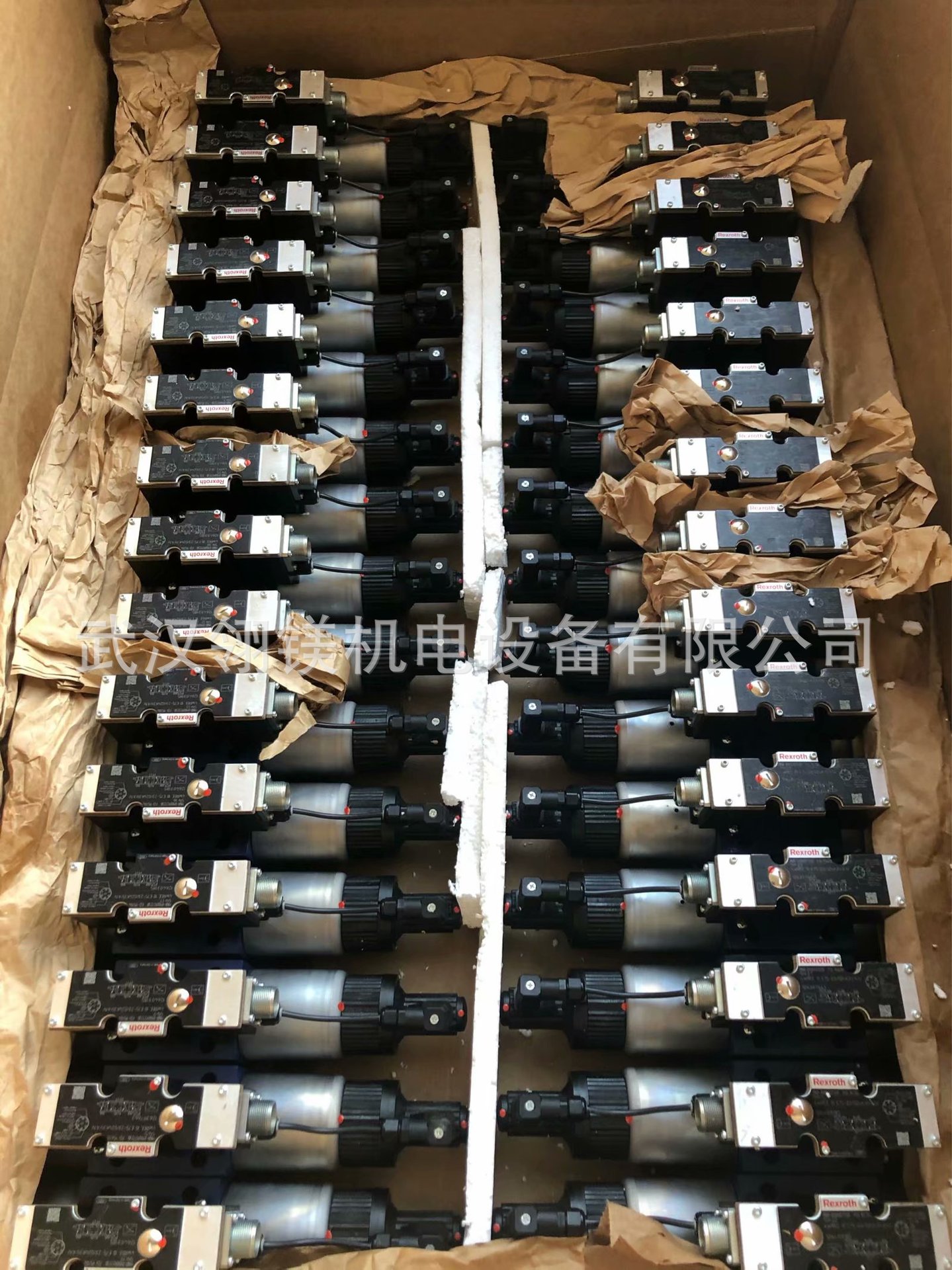 力士乐比例阀  R900948330	4WRZE10E1-85-70/6EG24N9TK31/A1V