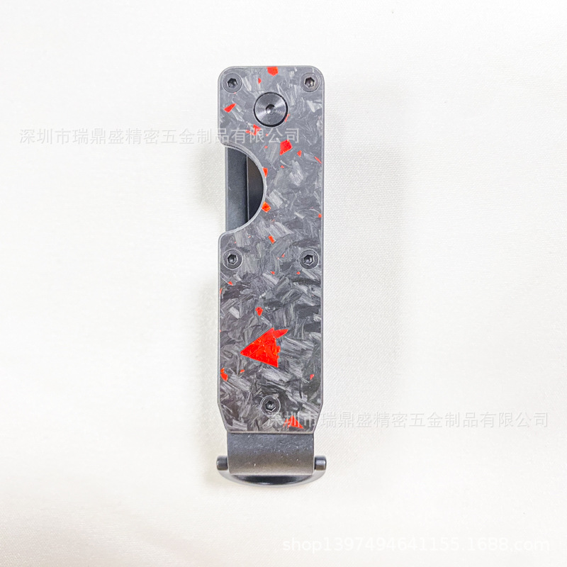 Хаотический красный плюс отвертка