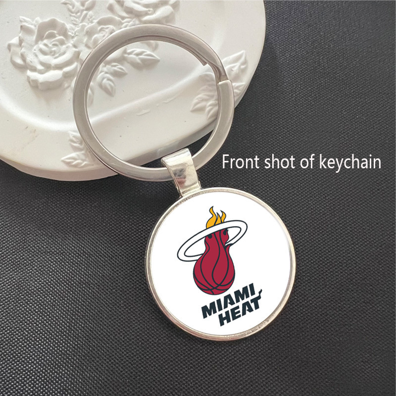NBAチームのエンブレムのキーホルダーの時間宝石合金のペンダントのカバンの自動車の鍵のペンダントのバスケットボールのファンのプレゼント|undefined