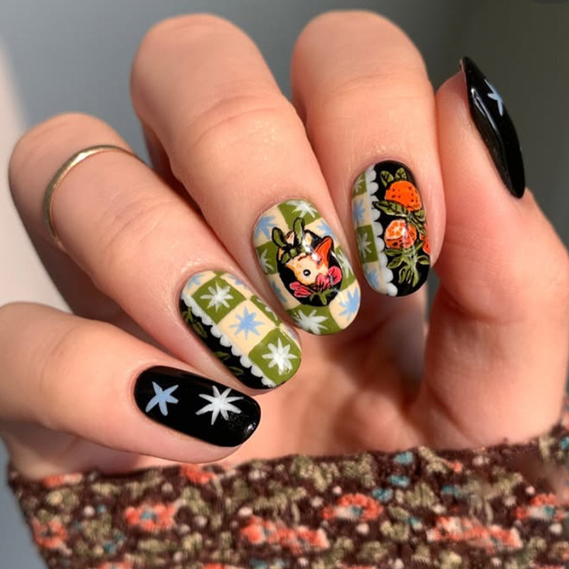 Foreign Trade Autumn and Winter Wearable Nails Short Style Fresh and Natural Star Flower Pattern Nail Art Patches 24 Pieces Nail Art Wholesale