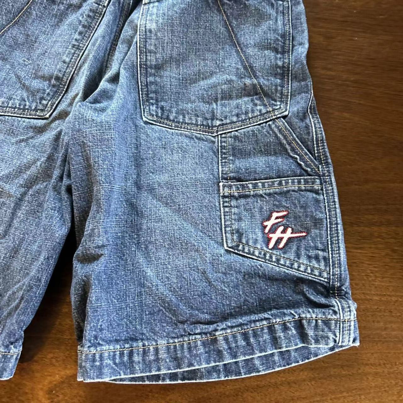 Personalisierte Graffiti-Drucke, amerikanische Retro-Street-Denim-Shorts, lässig, locker und verwaschen, Fünf-Punkt-Hose, mittlere Passform_voghion.com