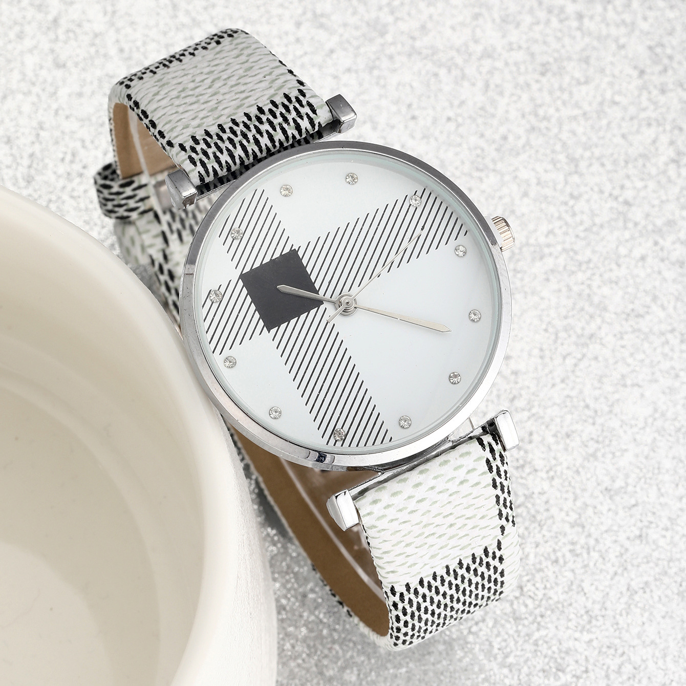 3-pack 2024 Ny modeklocka Damklocka Damklocka Studentklocka Koreansk stil Vardagsklocka_voghion.com