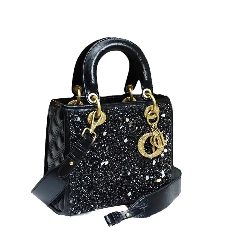 Contador de productos genuinos marca de cuero genuino Diana bolsa 2023 nueva moda de estilo occidental incrustado en diamantes bolsa hombro crossbody pequeña bolsa de moda