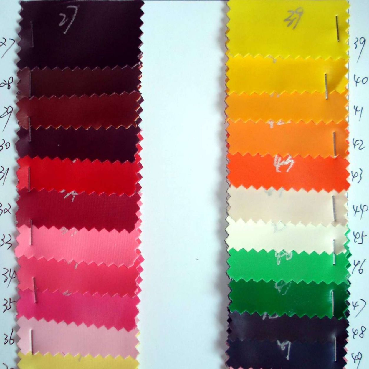 露华 磨砂 针纹PVC皮革 环保皮革