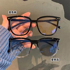 変色近視メガネ韓国版ネット赤生放送すっぴん不規則メガネフレーム男性完成品変茶変灰近視鏡