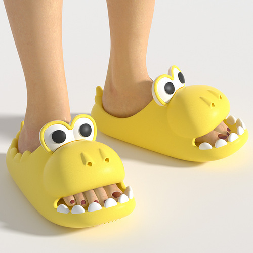 Cute dinosaur slippers for women in summer, Baotou home couple thick-soled non-slip fashion outer wear shoes for girls