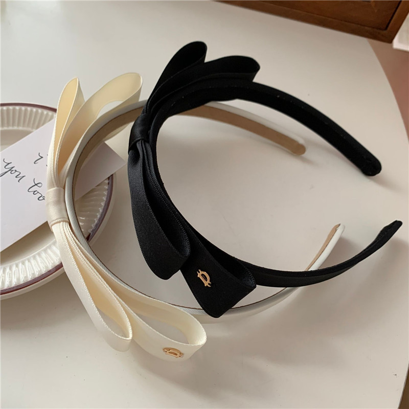 100g Weight Hair Band Hair Accessories Type 1 Piece Quantity Cloth Material Solid Color, Bow Knot Pattern Women's Gender French Style Style Beige, Black Color Princess French Retro D Letter Bow Hairband Hair Accessory For Women Fabric Hair Ornament 2