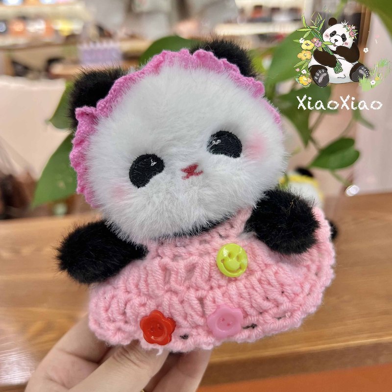 ネット赤かわいい萌えパンダストラップボタンのスカートパンダのぬいぐるみのブリーフケースにキーホルダーがついています|undefined