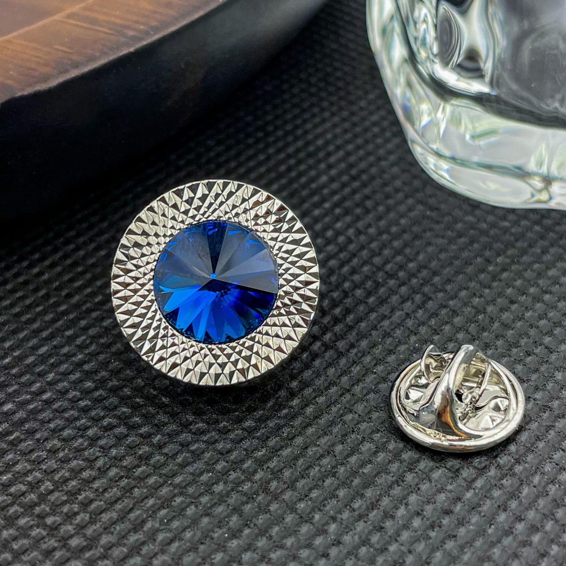 Spilla da uomo vintage design minimalista per stile elegante_voghion.com