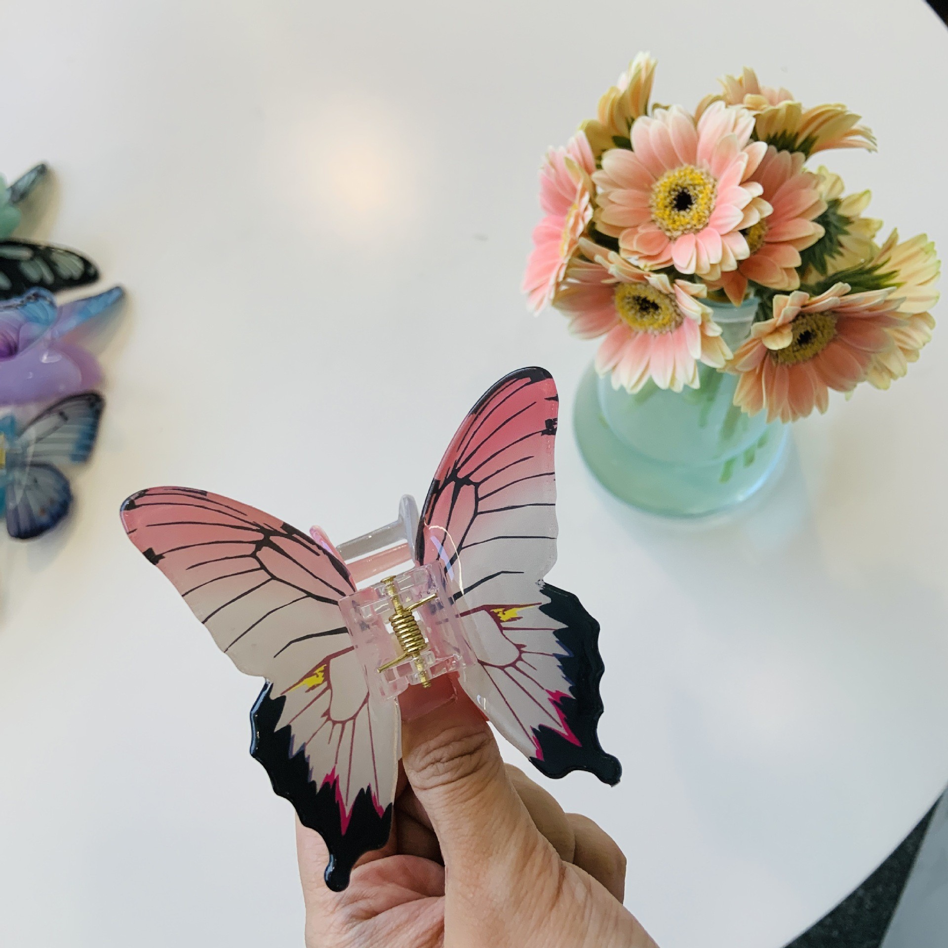 65g Weight Hair Claws Hair Accessories Type 1 Piece Quantity Casual, Daily Occasion Acrylic Material Butterfly Pattern All Seasons Season Women's Gender Cute, Retro Style Cute Retro Women's Butterfly Arylic Hair Claws 9