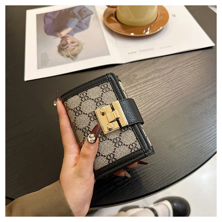 Vintage Monogram Women's Trifold Wallet With Lock And Card Slots_voghion.com