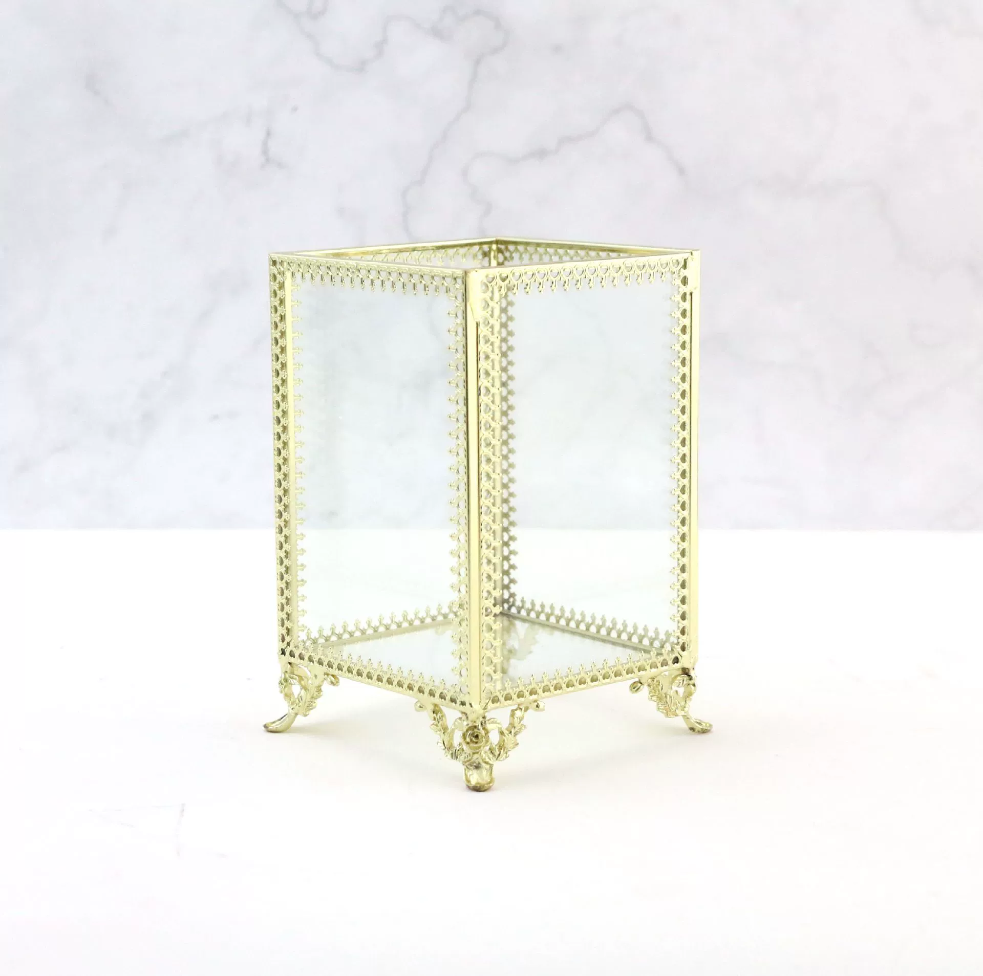 Glass brush, metal storage system, internet celebrity