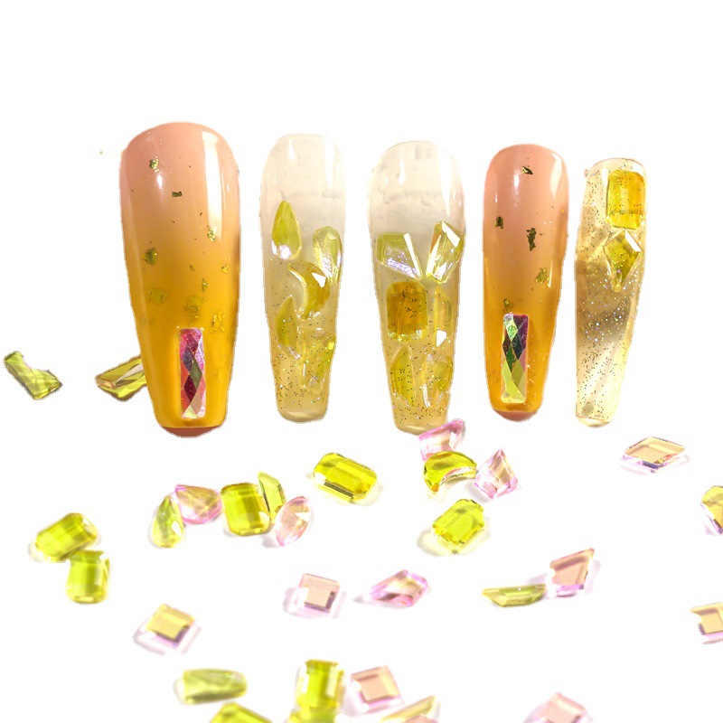 Nail Art Aurora perforación de vidrio 6 grados mezclados fondo plano perforación de forma especial de hielo color fantasma perforación de uñas al por mayor