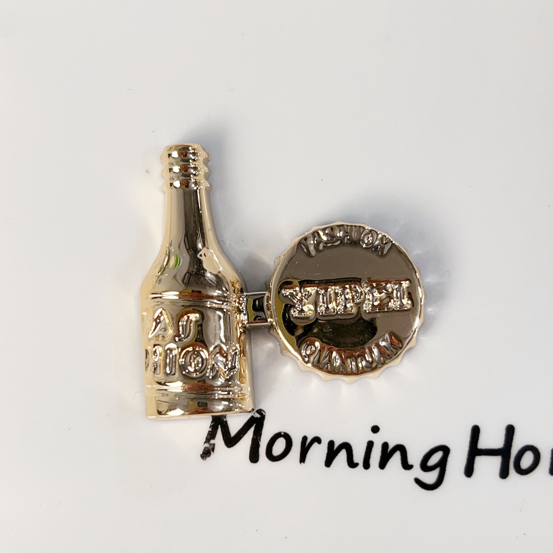 골든 레드 와인 잔