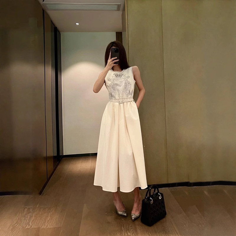 2025 夏の新スタイル Nanyou dio フレンチファッションデザイン多用途スプライシングラウンドネックノースリーブロングドレス女性のための|undefined
