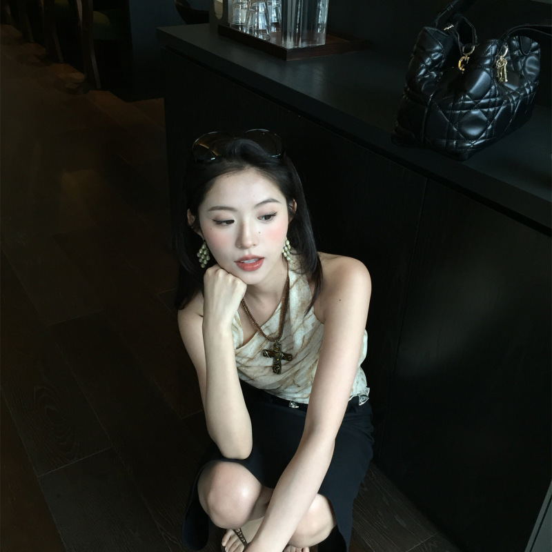 褶皱纯欲设计新款小众感美式网纱显瘦上衣背心挂脖吊带修身晕染女|undefined