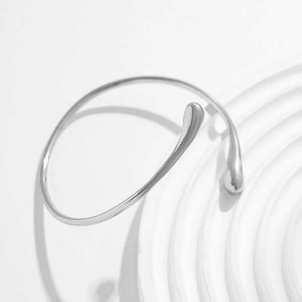 Glossy water drop arm bracelet silver