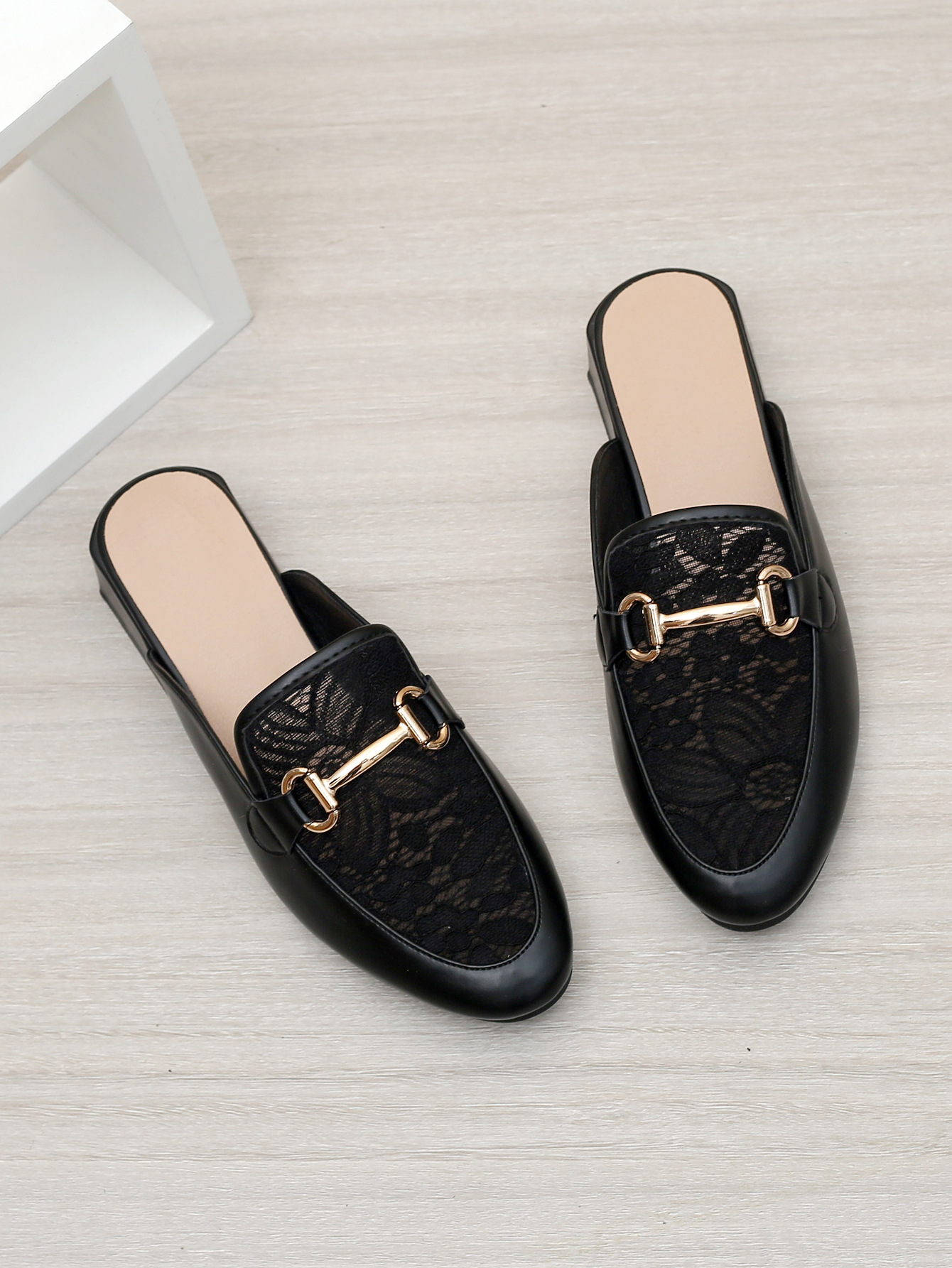 Az új 2023-as női félig csúszásmentes, középsarkú, lezser, divatos Baotou vastag sarkú Muller félcipő, külkereskedelem, nagykereskedelem_voghion.com