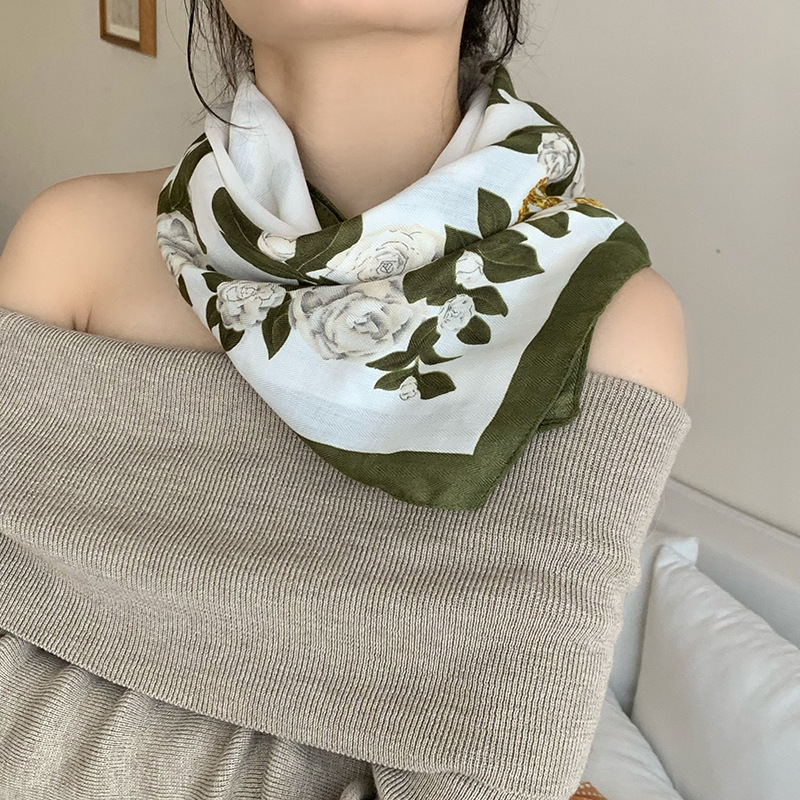 Bufanda de seda para mujer, bufanda cuadrada, estilo de primavera y verano de alta calidad, bufanda de cuello, bufanda magnética de moda, bufanda de todo fósforo, chal al por mayor