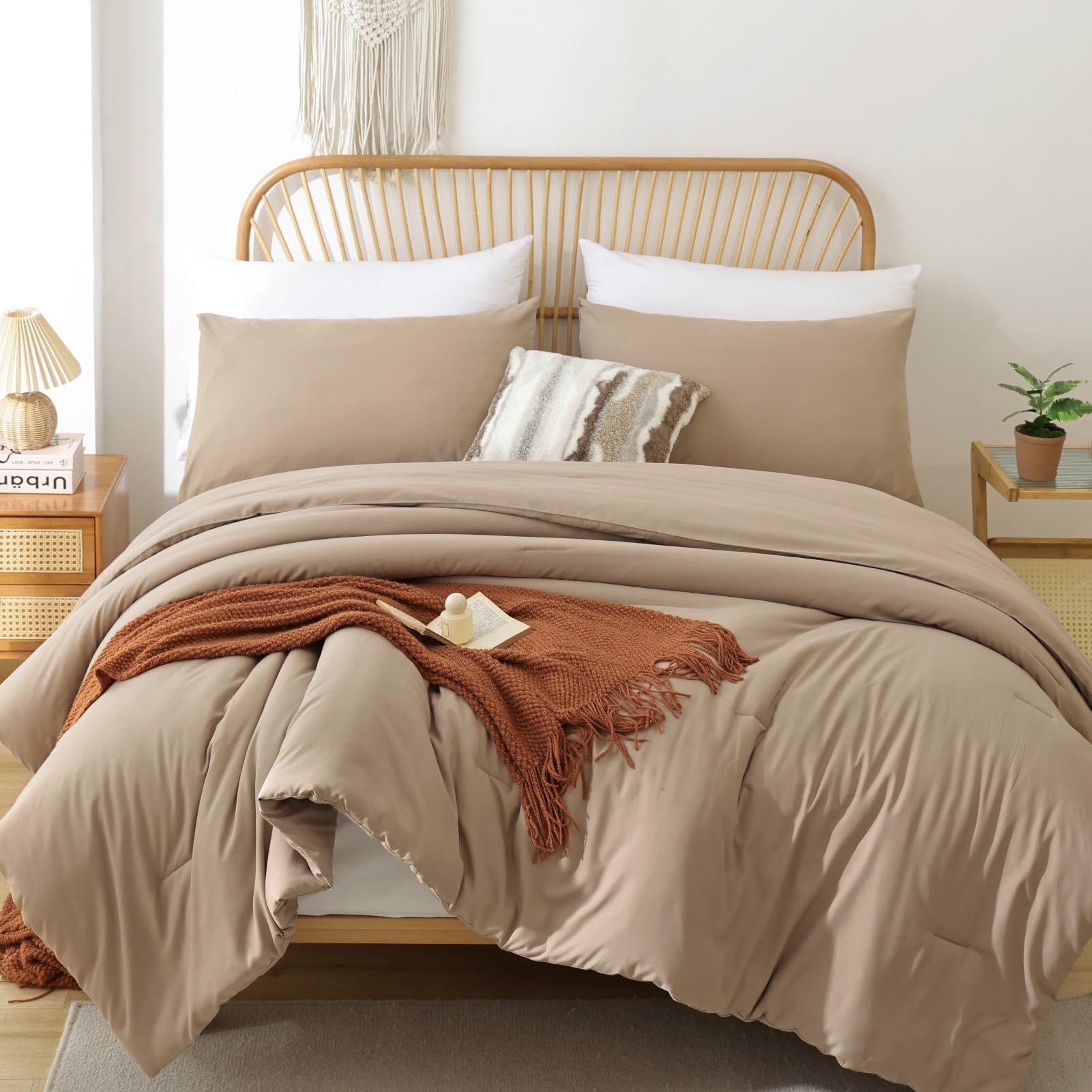 SKU-05-King Comforter 104__x90