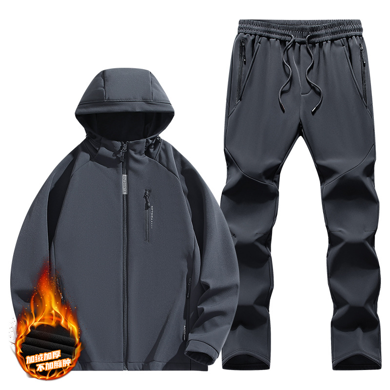 Traje a prueba de viento al aire libre de los hombres de la chaqueta de cáscara suave engrosada pantalones sueltos forrados de lana de dos piezas para el otoño y el invierno más el tamaño