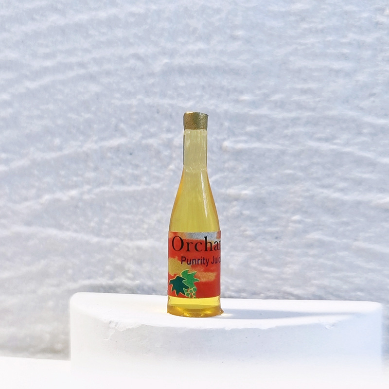 Dollhouse accesorios de casa de muñecas botellas de cerveza miniatura props de disparo micro paisaje mini botella de vino D136